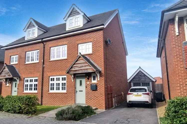 4 Bed Semi-Detached Home with Garage and Garden