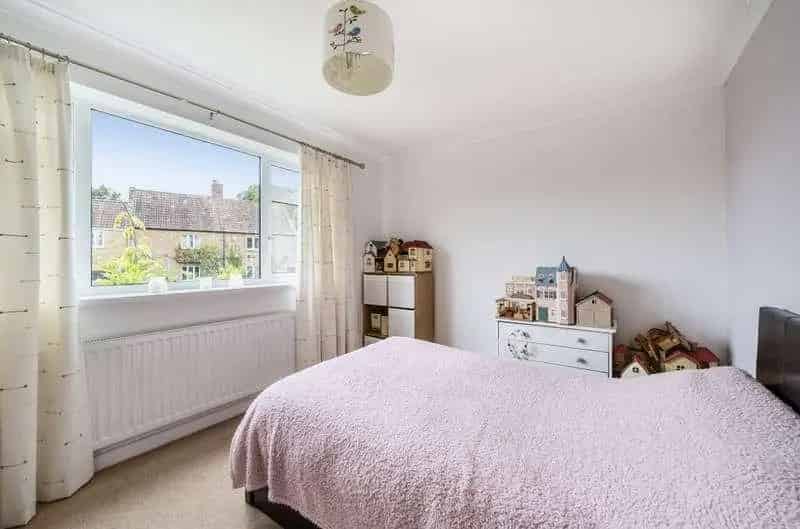 4 Bed Detached House for Sale