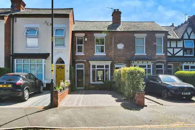 3 Bedroom Terraced House For Sale
