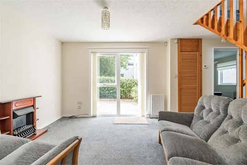 3 Bed Terraced House East Craigs Edinburgh
