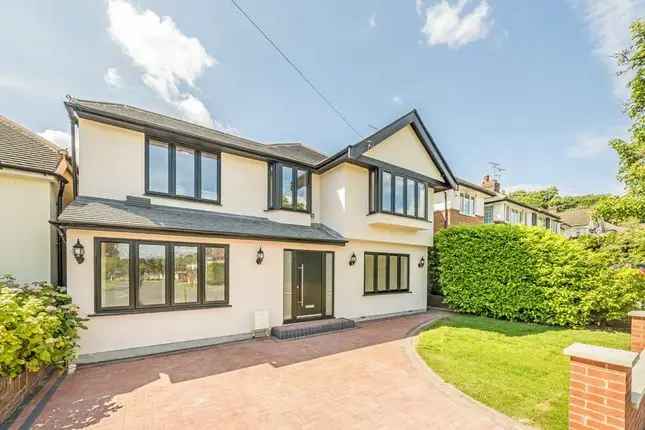 5 Bedroom Detached House for Sale in London SW15