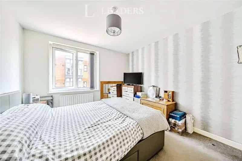 1 Bed Flat for Sale Near Tonbridge Castle