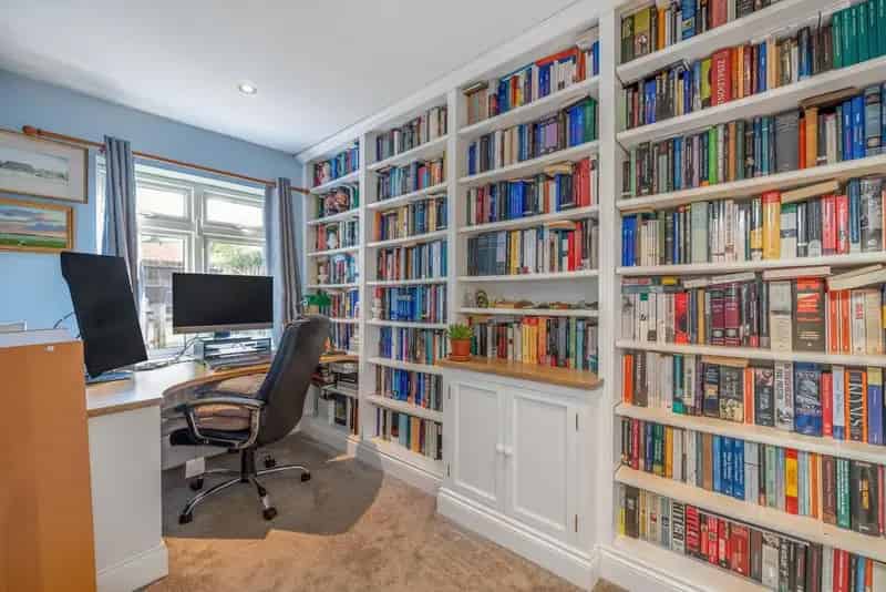 Flat For Sale , London, England