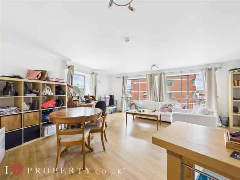 1 Bedroom Apartment for Sale