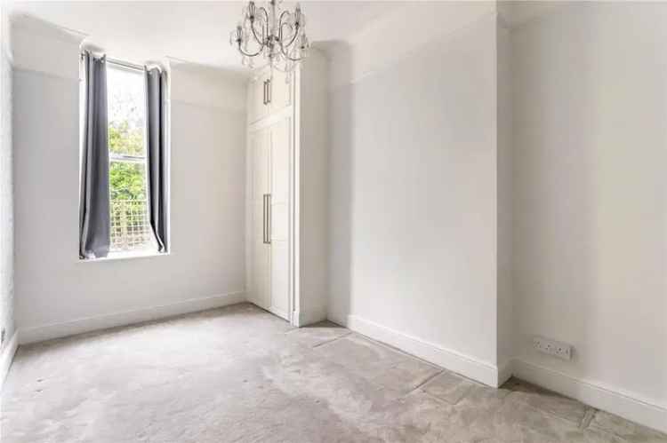 2 Bedroom Apartment for Sale in Clifton