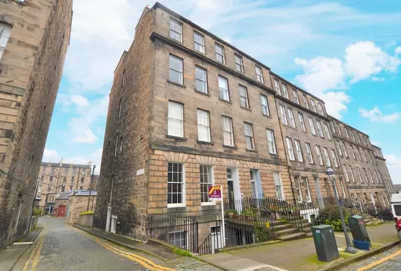 5 bedroom flat to rent