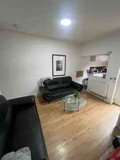 3 rooms flat of 78 m² in London