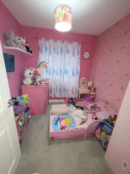 3 Year Old House Near Schools and Amenities