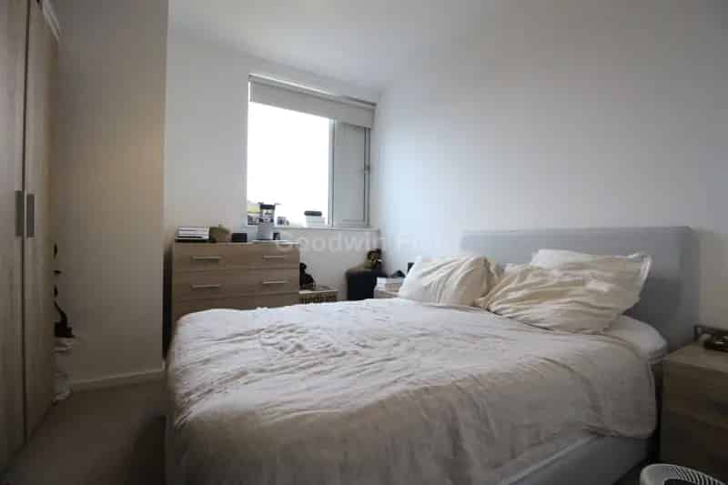 2 Bedroom Apartment House to Rent