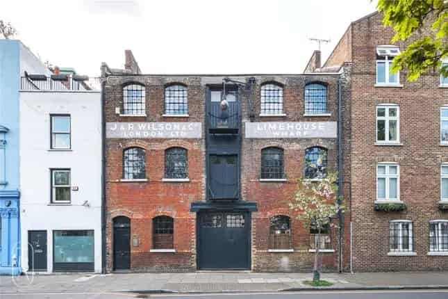 2200 sq ft Industrial Loft for Sale Limehouse Wharf E14