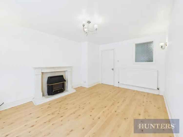 1 Bedroom Flat for Sale in Scarborough