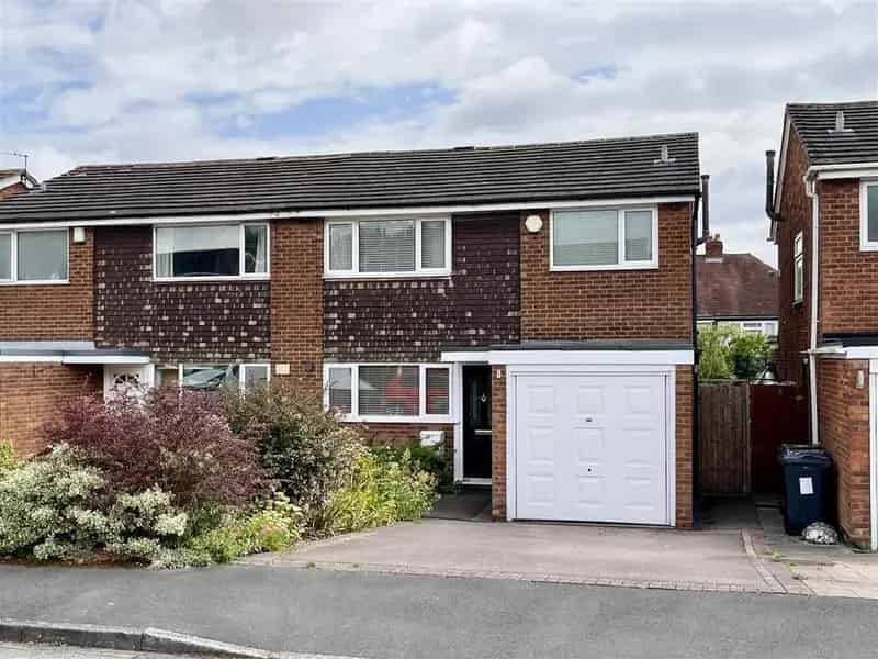 3 Bedroom Semi Detached House For Sale