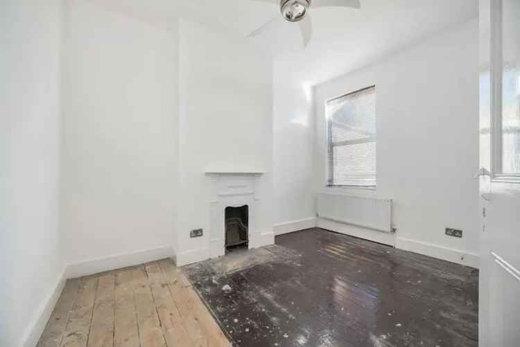 House For Sale in London, England