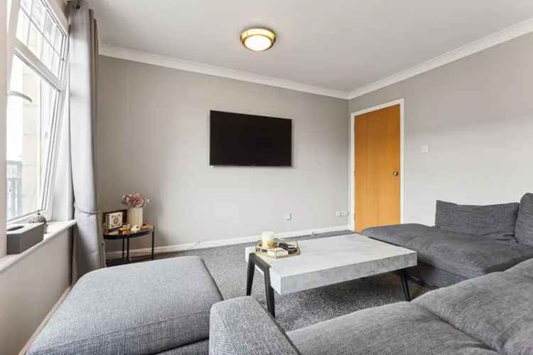 2 Bedroom Flat for Sale Shawlands