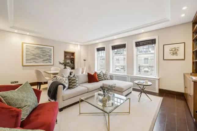 3 Bed Flat Elm Park Gardens London SW10