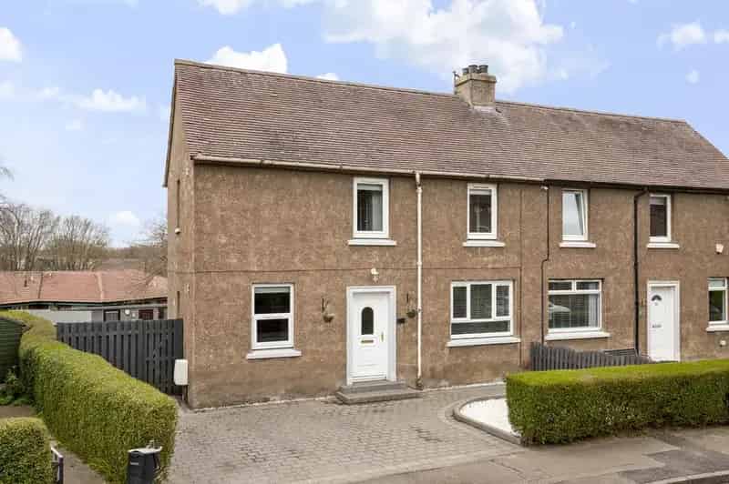 3 Bedroom Semi Detached House for Sale in Corstorphine Edinburgh