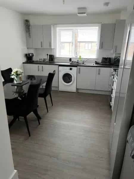 Large Kitchen New Build Near Transport Links Schools Shops
