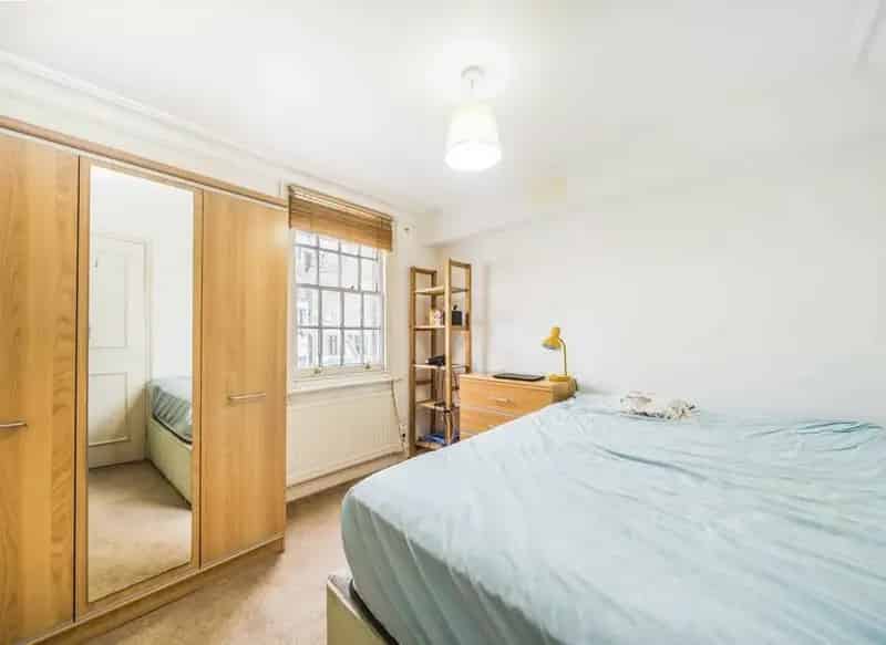 One Bedroom Victorian Conversion Apartment For Sale