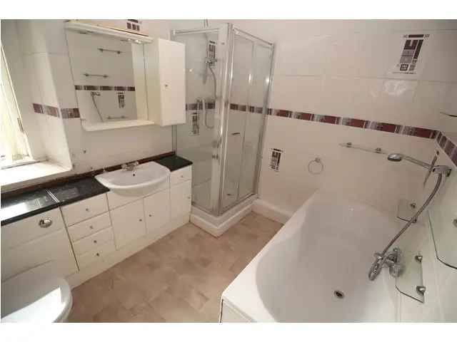 2 bedroom flat  for sale