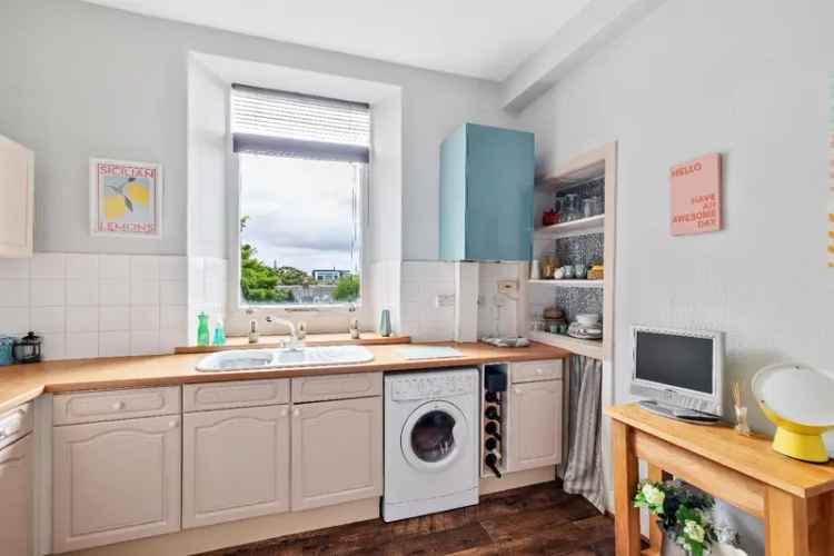 Flat For Rent in 3, Belgrave Terrace, Aberdeen City, Scotland