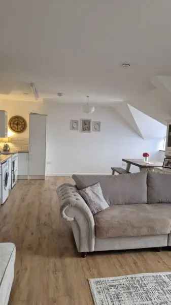 Flat For Rent in Ashford, England