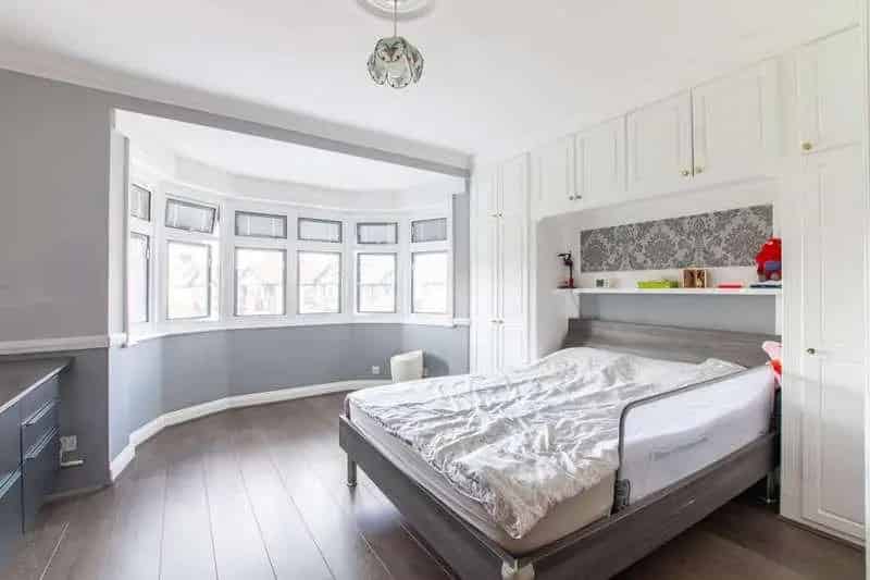 4 Bed House for Sale Near Queens Park