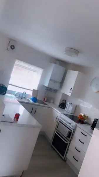 Flat For Rent in Basildon, England