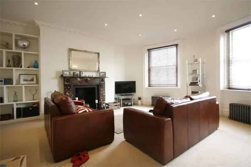 2 Bedroom Flat for Sale in Hove