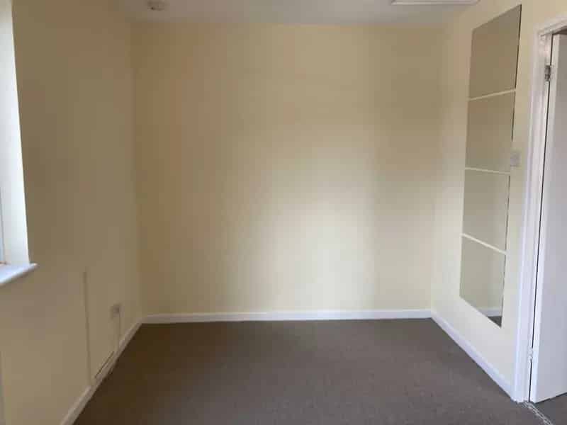1 Bedroom House to Rent in Beckton E6 Newly Refurbished
