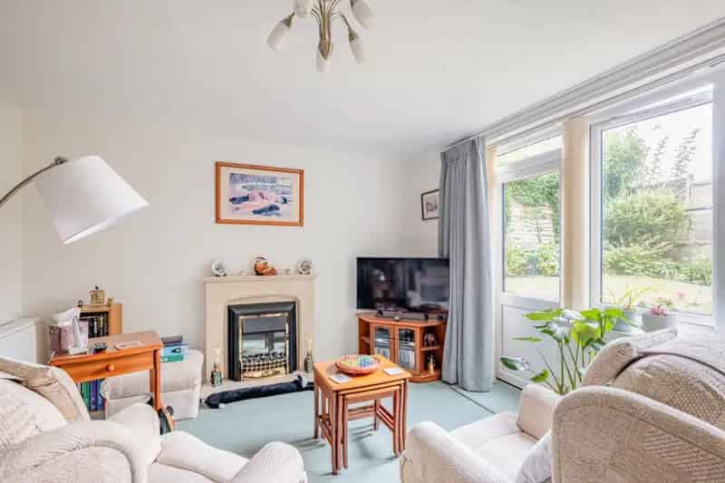 2 Bedroom Retirement Flat for Sale