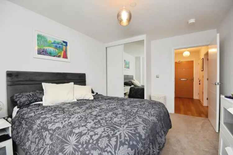 1 Bedroom Flat for Sale in Brentwood