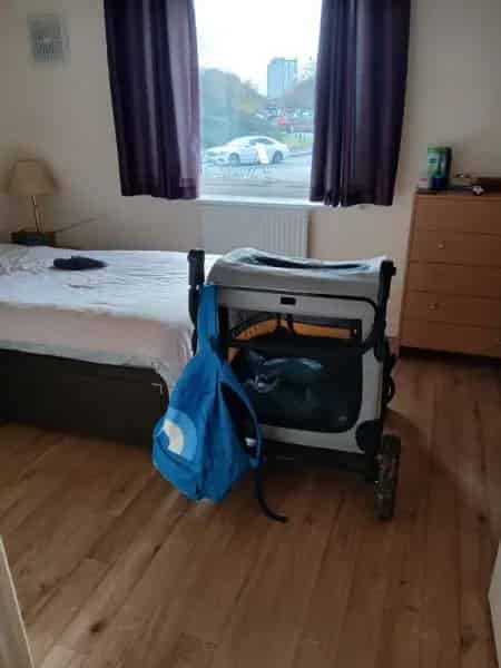 One Bedroom Flat Near Station Town Centre Balcony