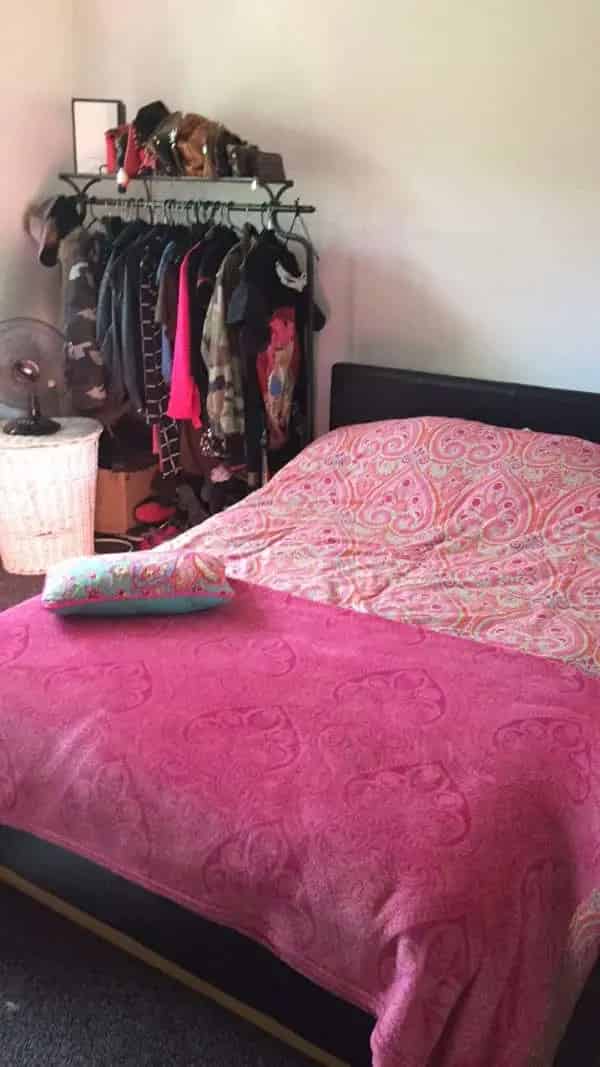 2 Double Bed Flat Near Amenities