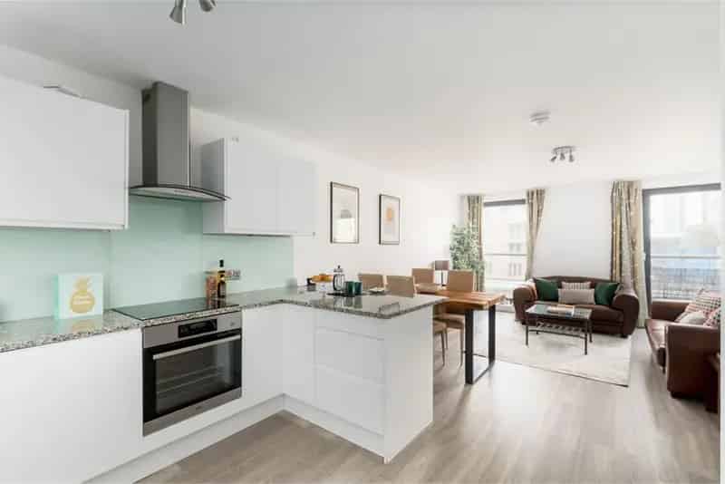 2 Bed Flat Waterfront Apartment with Balcony and Parking