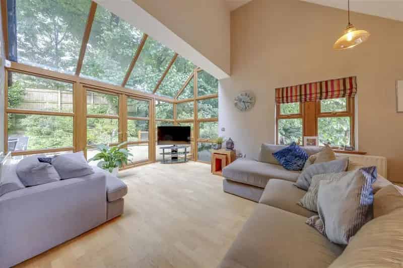 5 Bedroom Detached House for Sale Exclusive Gated Development