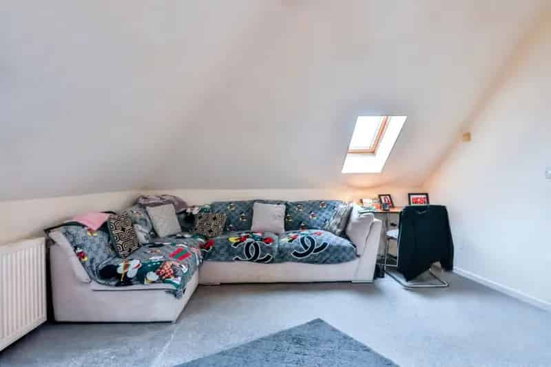 2 Bedroom Penthouse Apartment Near Award Winning Beaches