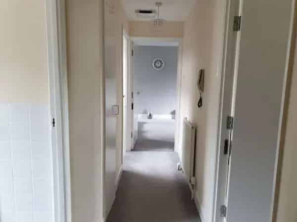 First Floor Flat near Farnham Road Amenities