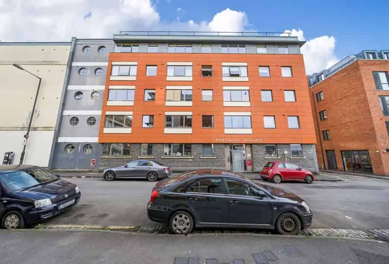3 Bedroom Apartment for Sale near Portland Square