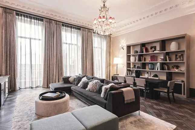 3-Bedroom Apartment for Sale in Cadogan Square Knightsbridge