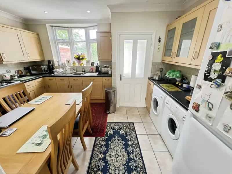 3 Bedroom Mid Terrace House for Sale Stoke-on-Trent ST1