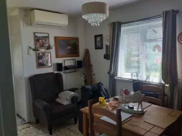 Bungalow For Rent in Torridge District, England