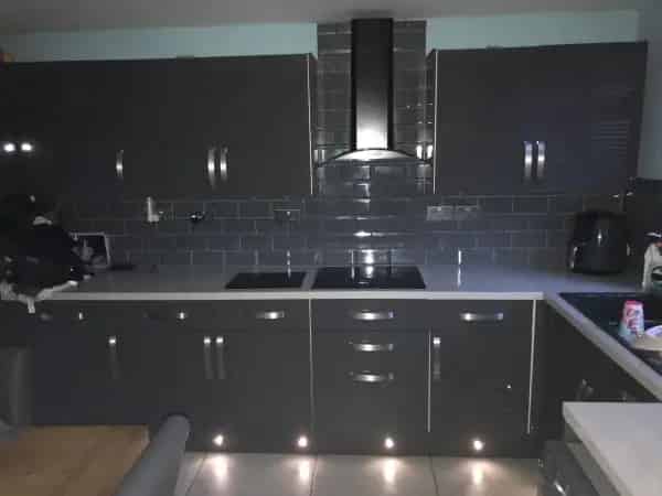 Four Bedroom House Near School and Station