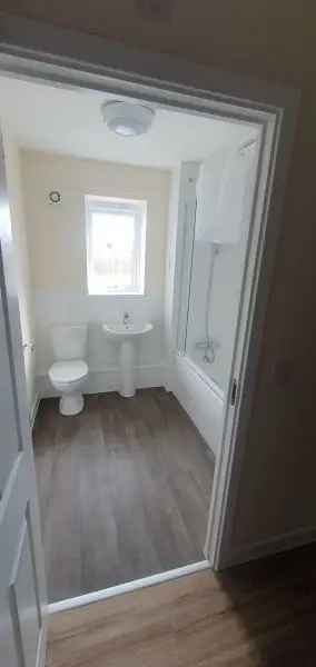 Flat For Rent in Peterborough, England