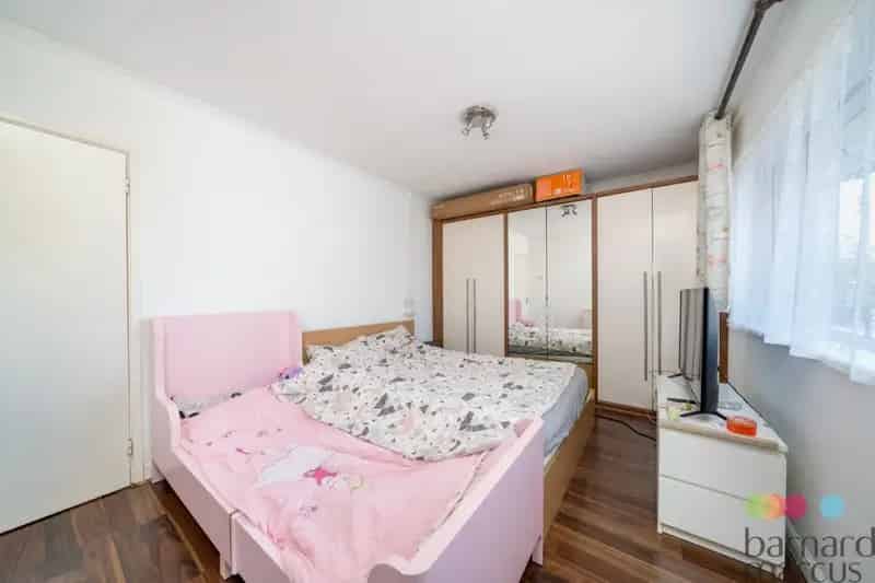 Flat For Rent , London, England