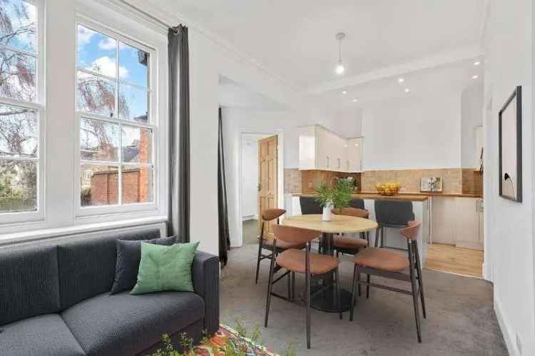 2 bed flat for sale