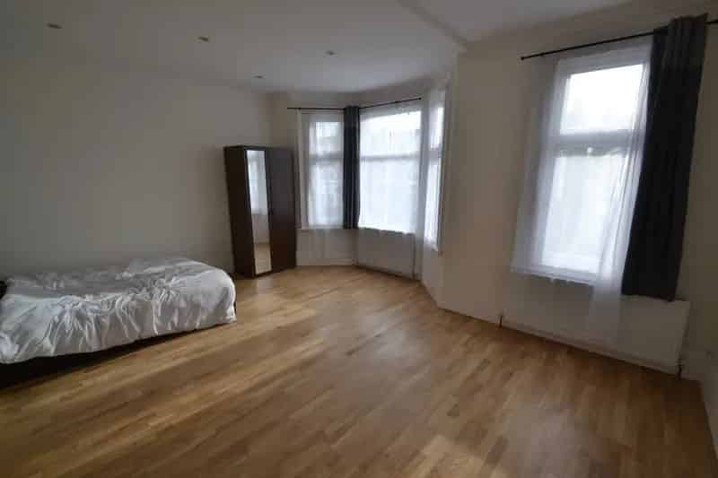 0 Bedroom House Share House to Rent