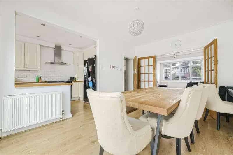3 bed house for sale