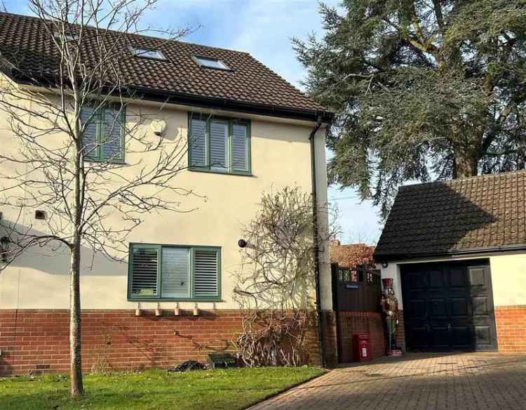 4 Bedroom Semi-Detached House for Sale