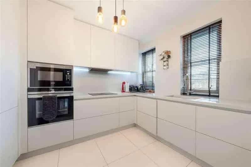 2 Bed Flat for Sale in Little Venice