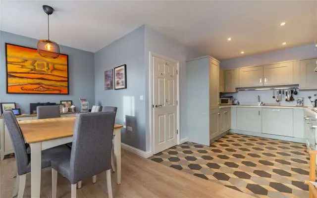 4 Bedroom Mews House 1500sqft Nottingham NG7